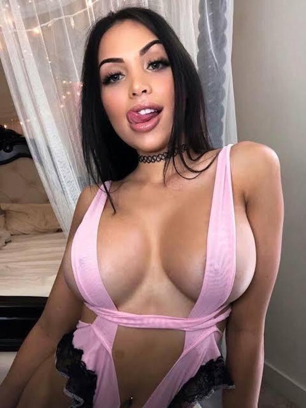 💦💦🍆👅💦🍆🍑SEXY HOT KATE WILLIIAMS AVAILABLE FOR HOOK UP ❤️🍆👅🍑💦👅🍑💦