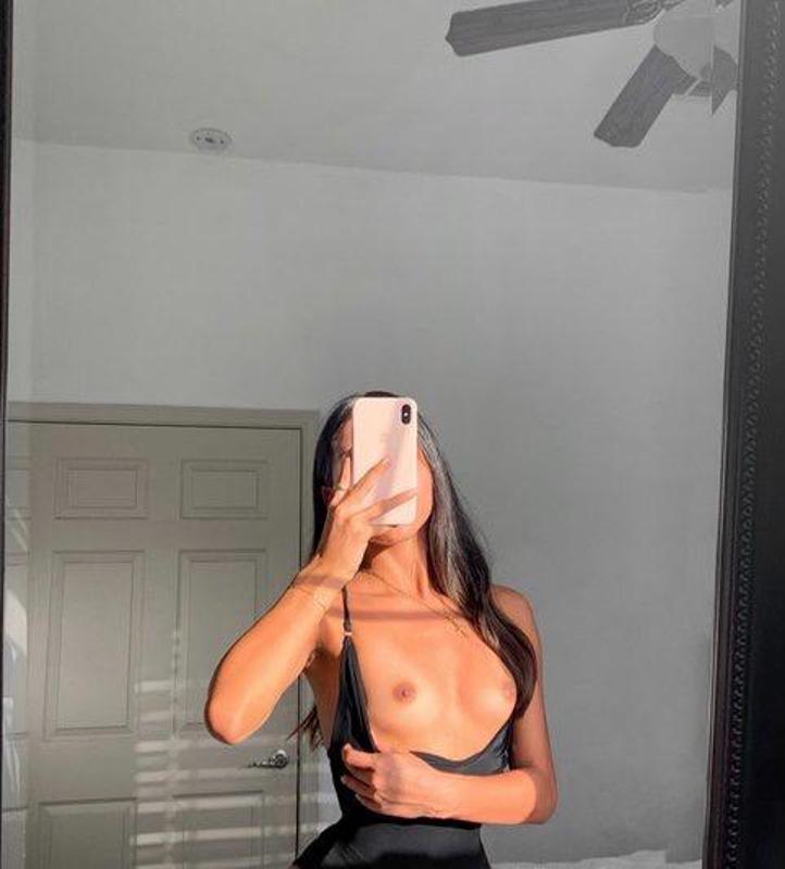 YOUR FAVORITE GIRL❤️❤️❤️