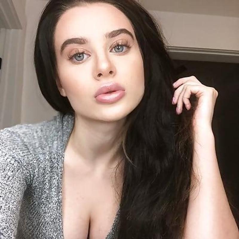 I’m available for incall and outcall I’m down for blowjob Casual morning sex.