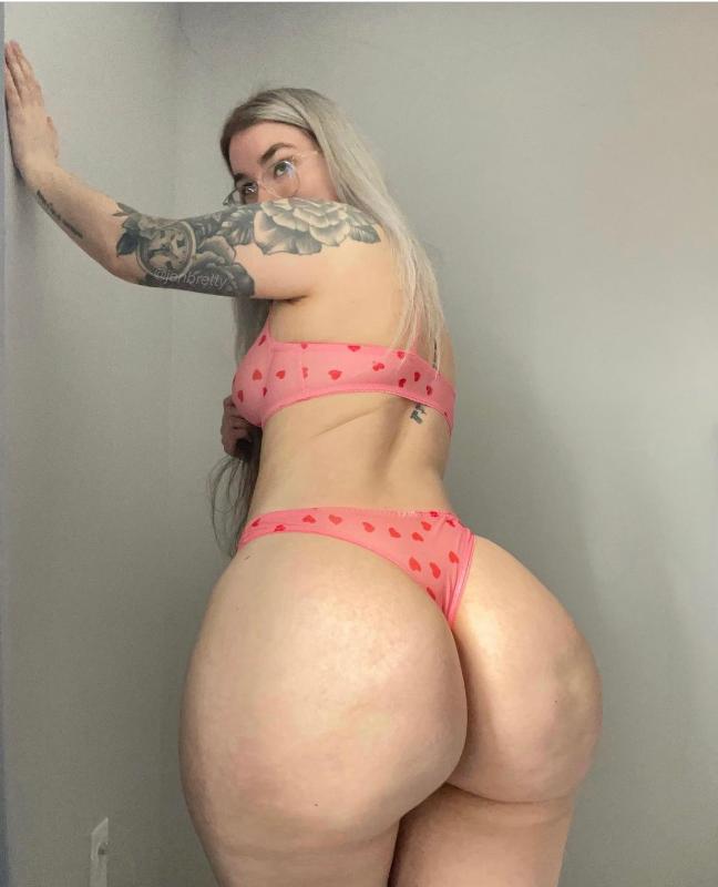 I’m always available for sex🥰🍆👅