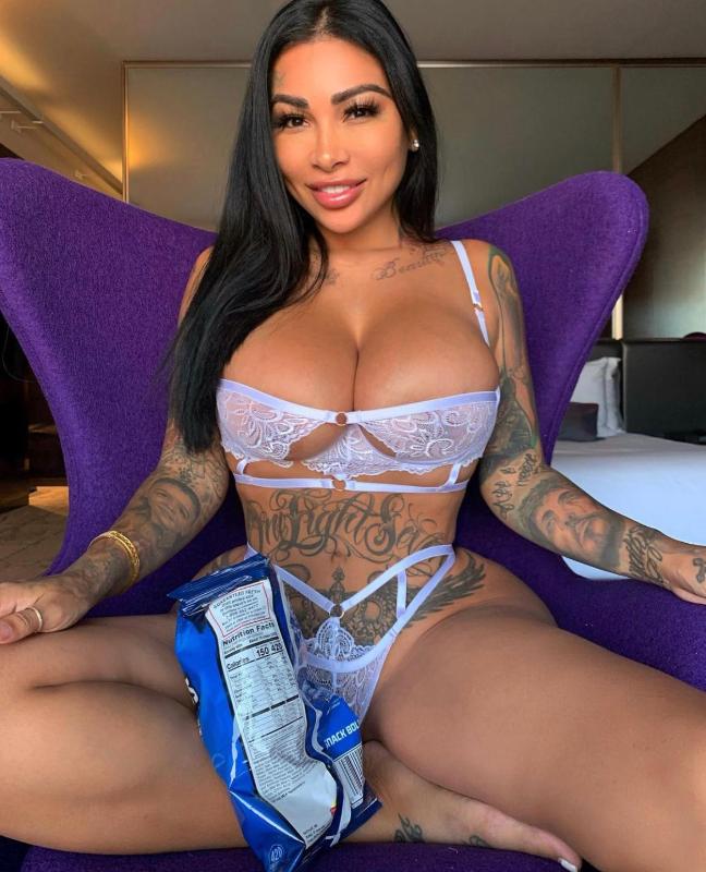 Curvy Erotic ❤ Juicy💋 Hot girl
