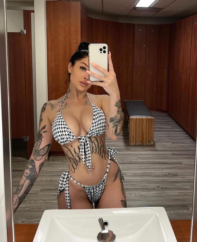 Hi 🙋‍♀️, I’m a sexy 🍌 escort 🍑 available for hookups 🍆🍑❤️😘😊😍🥰💦🍌