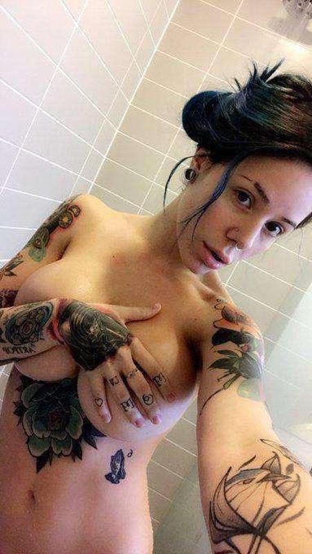Escort available for hookup HMU and ask for my donation