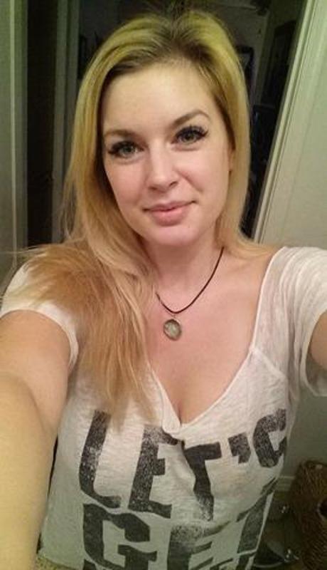 Female Escort Available For Matured Hookups...