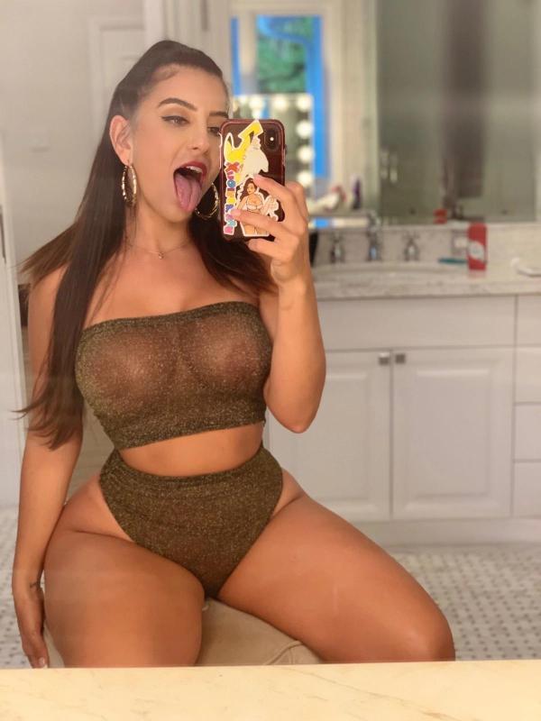 Sexiest and hottest in town to Fuck you good👅💦
