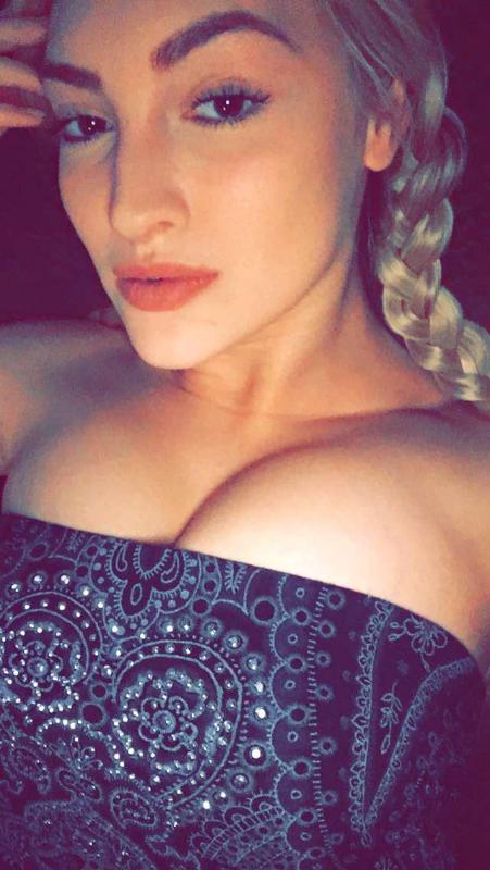I’m horny😜, wet🍑🍆💦, Yummy 🤤 juicy 👅 , need to be fuck and satisfied