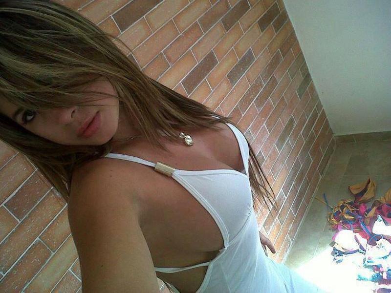 Am available for hookup with no string attached