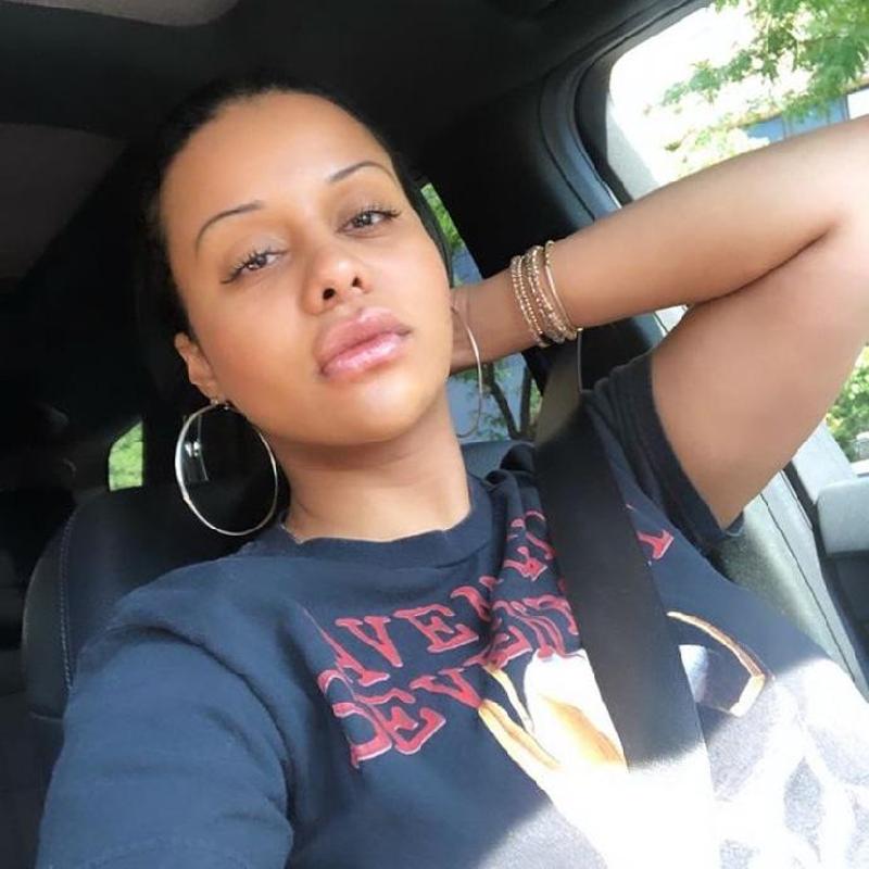 I’m available to serve you better for both in call and out call