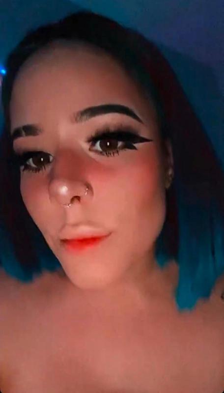 Escort available for hookup
