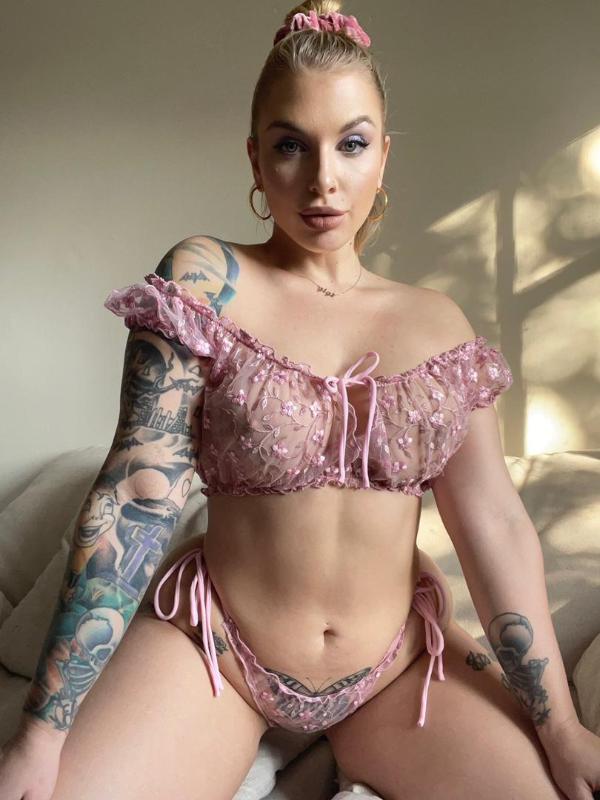 Available for all kind of sex 🍆hookup deal in both incall and outcall