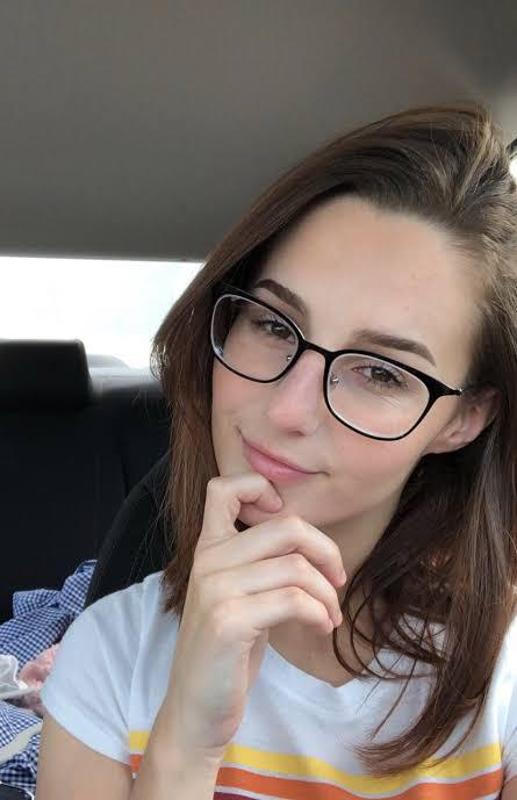 SERVICE 100% YOUNG 100% PRETTY 💯 READY NOW 🍆 NAUGHTY AND FUN TO CHAT WITH 💦.