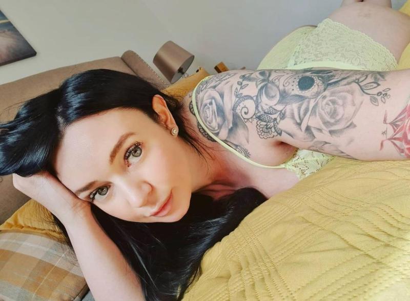 TEXT ME 8188536650💚💚💚 FOR CHEAP~RATE 🍷💓HOT SEXY GIRL READY FOR YOU NOW