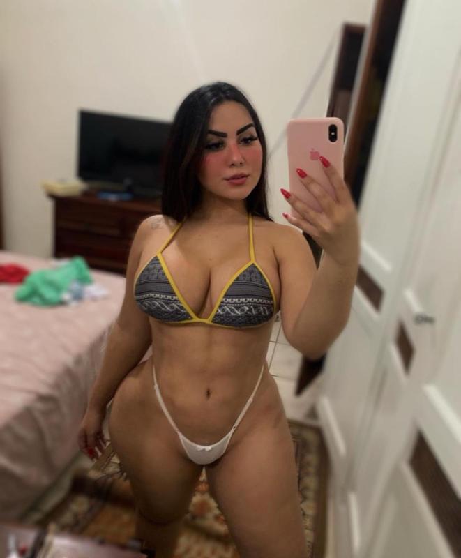 Christmas promo available for mad hookup 🍆tonight 🔥💕❣️