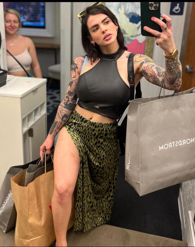 HOTBODY🔥MASSIVE SQUIRT🔥GIRL💯 ALWAYS AVAILABLE FOR HOOKUP🍆NAUGHTY FUN.