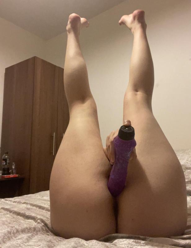 Add up snap for erotic hookup (andrea_dakota20)