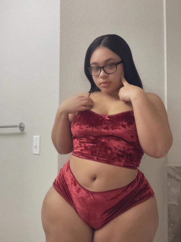 A SNACK YOU WOULD LOve❤️😘💕HIT ME UP FOR HOOK UP, MASSAGE,GFE,