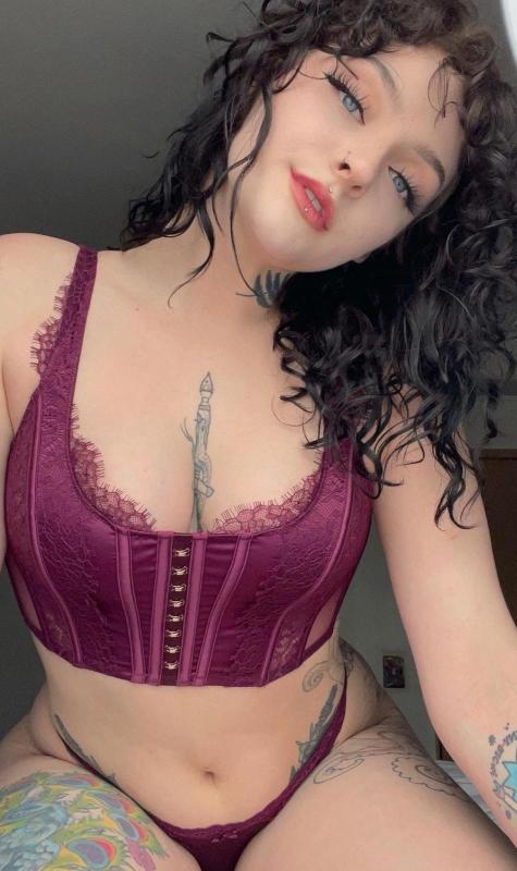 HOOKUP 🍆🍆💦💦👅👅 SEX