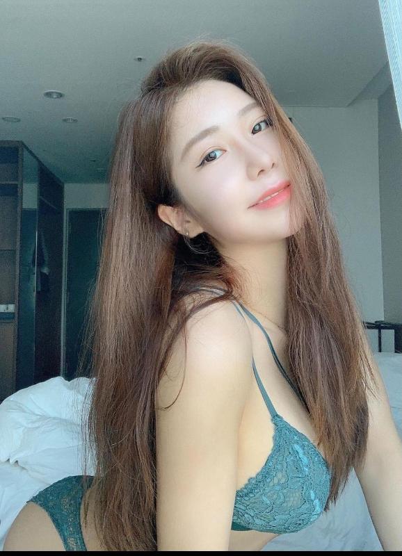 Available Asian lady 🍆👅4842597933