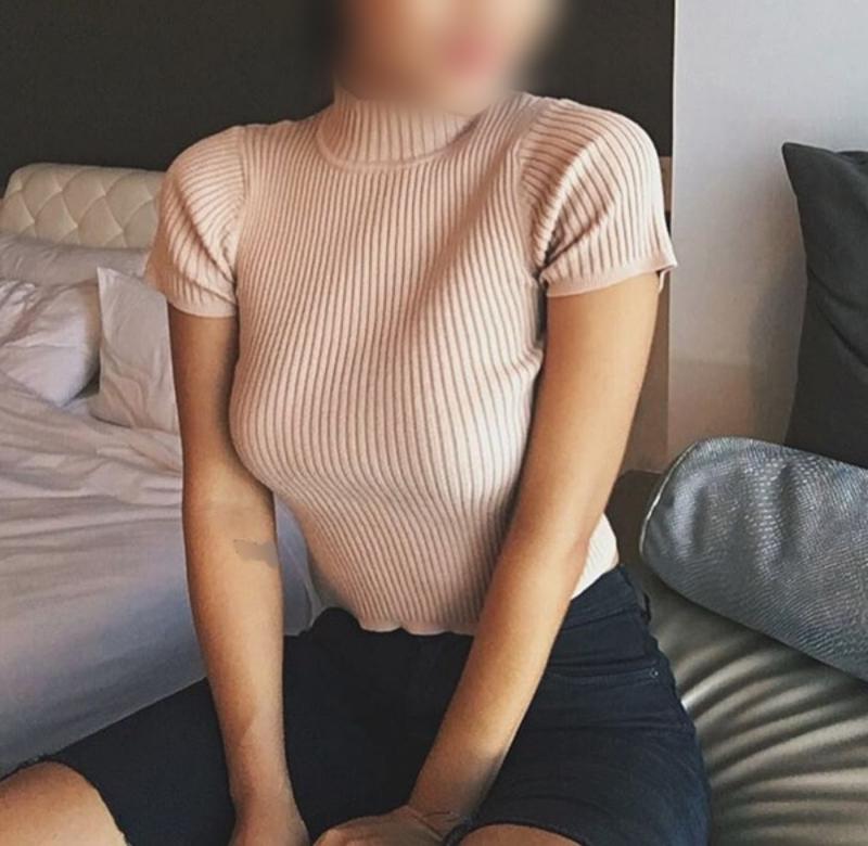 Your Lips Look So Lonely! BEAUTIFUL LADIES IN SUNSET!