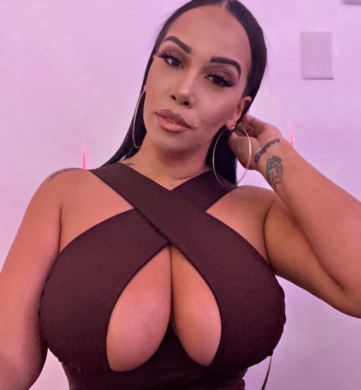 🍆🍑Naughty kae here to pleasure 🍑 🥵