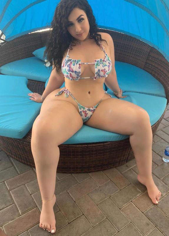 BADDIE👅🤯 GFE 🍆💦 7207272037 or 🅷🅼🆄 SnapChat👻Charlotte29096