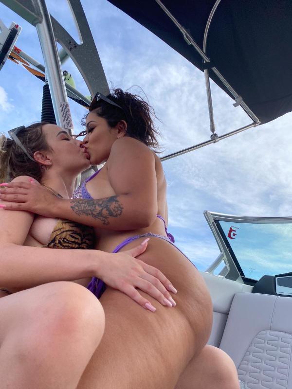 I Offer Sex, one Night stand and naughty FaceTime