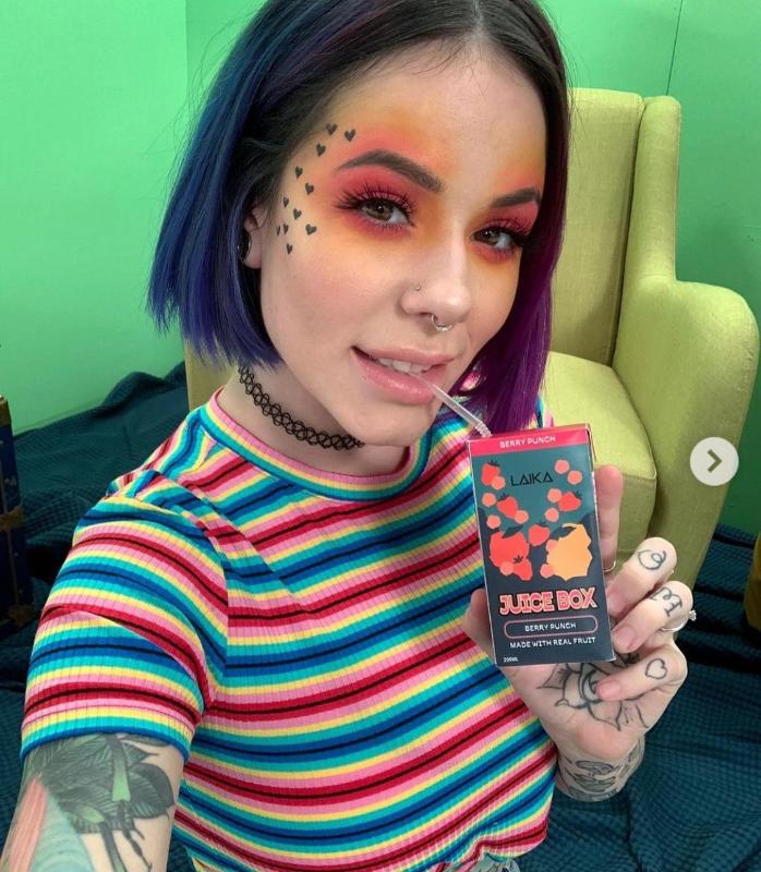 Female escort down to have fun