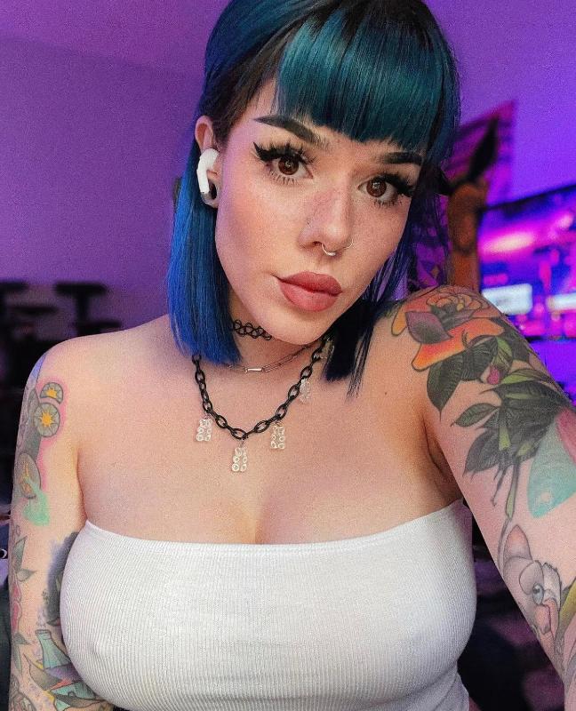 Escort available to hookup tonight 🍑💦🍑💦