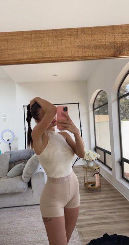 Curvy Erotic❤ Juicy