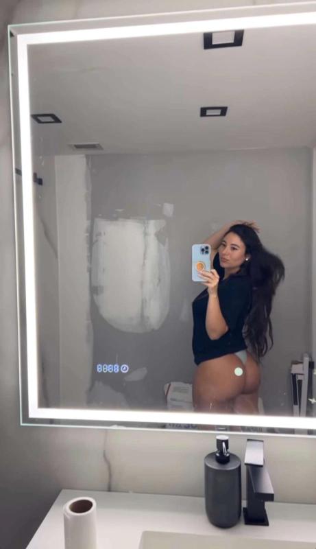 I'm available to meet up now for a nice time..🤭