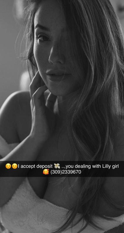 I love polite and respectful gentlemen👐! I aim to please by any and all means