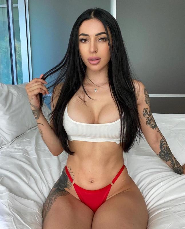 Available for hookup 💦💦🍯🍯🥵🥵🥵