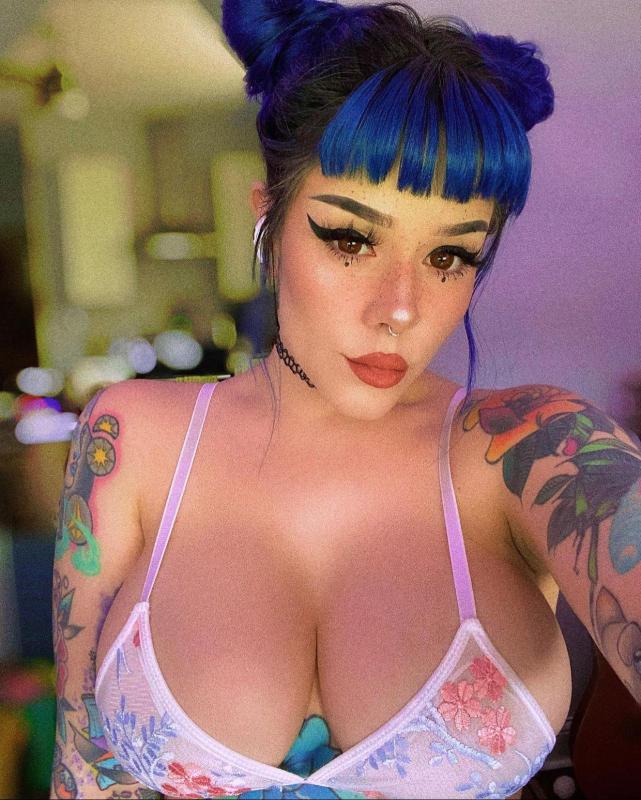 Available for hook up both in call or out call