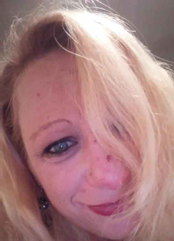 stay warm with me tonight IN LINDSAY ONT (incalls)