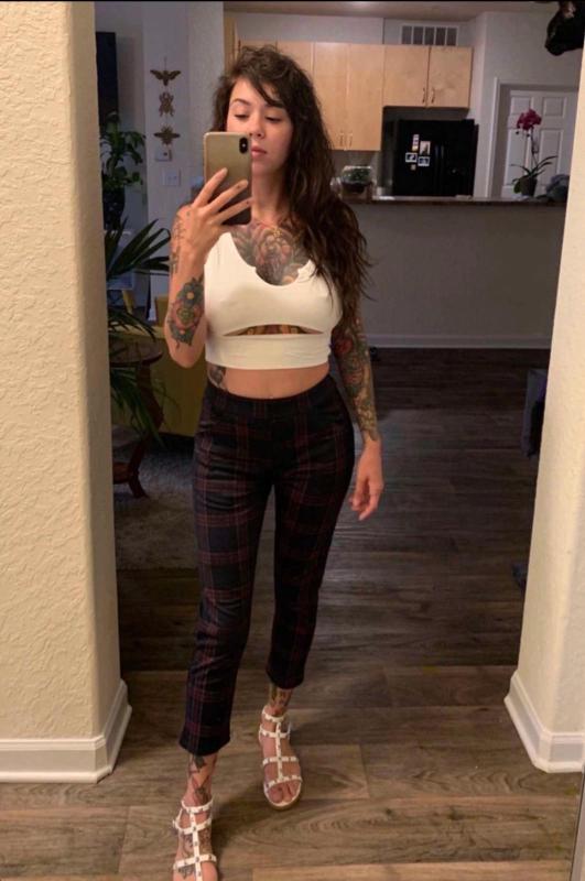 AVAILABLE FOR HOOK UP 🍆💦💦💦💦