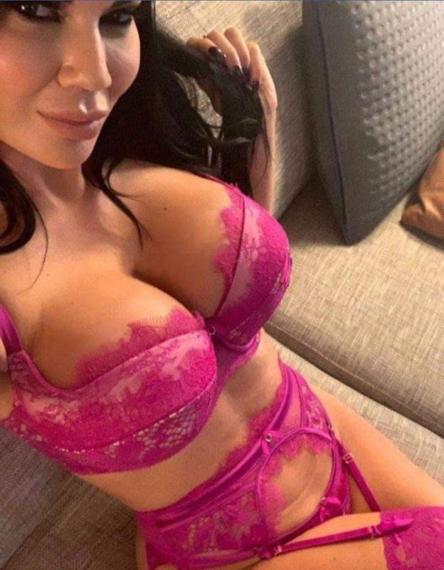 I AM AVAILABLE FOR BOTH INCALL AND OUTCALL
