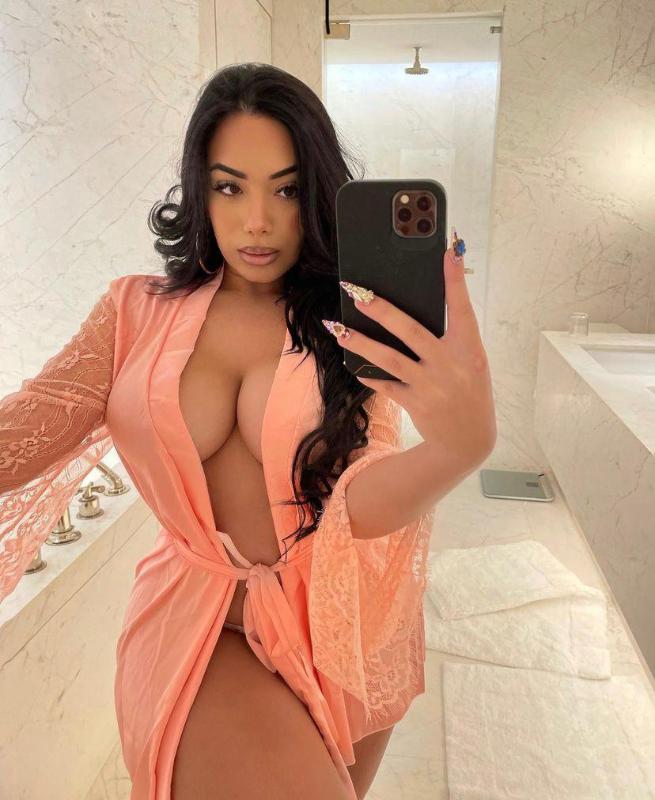 i'm available for sex and body massage and all kind of sex services