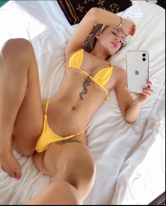 Sexy ass available for hookup