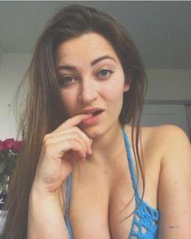 Local naughty girl that’s love squirting, Real and Naughty💗💗😋