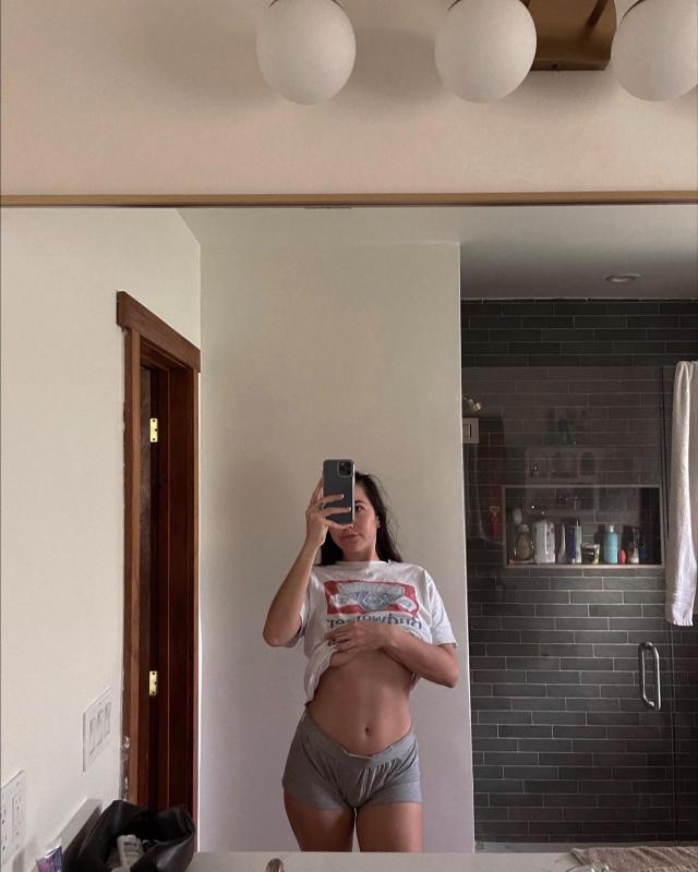 Milky 🥛 hookups and my nudes 🥛❤️🍇💋🍆👅😍🍦