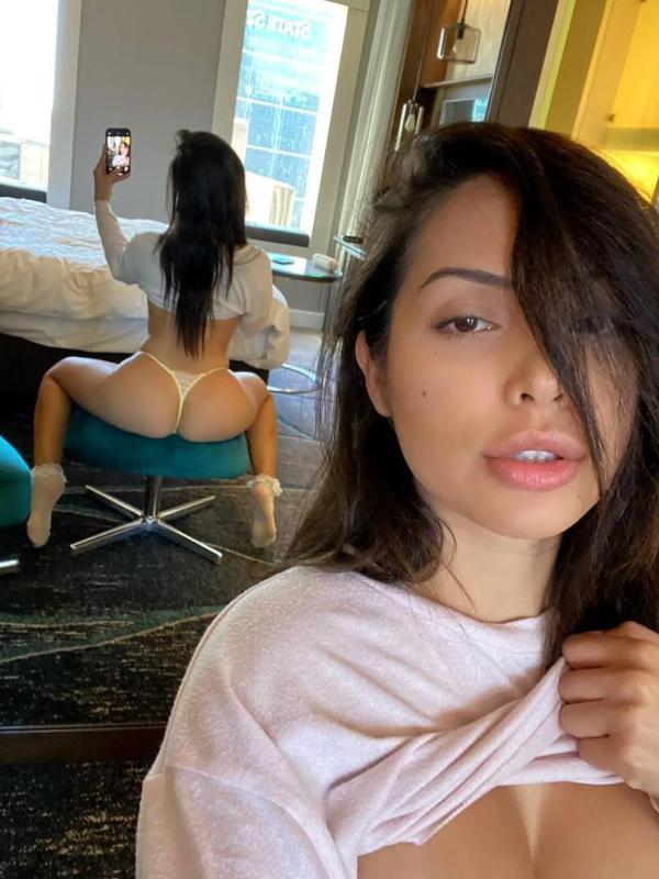 *I’m available now for hot sex hoookup *