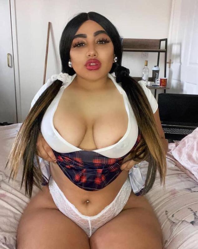 I offer incall or outcall and cardate 34 all style are welcome, I have no limit