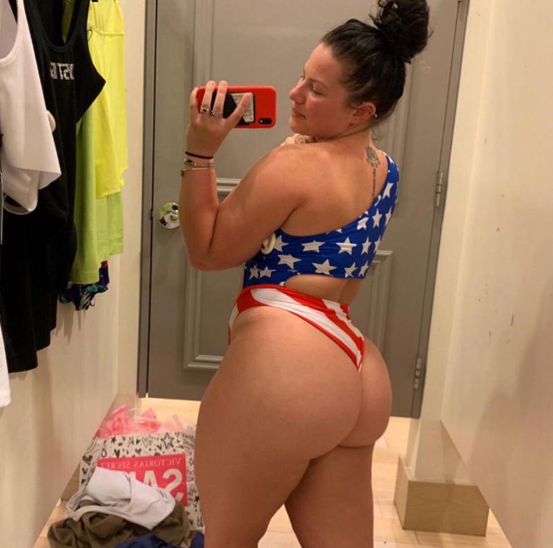 READY TO HAVE A GOOD 😋TIME WITH MY WET 💦TINY P***Y?? HIT ME UP, I’M AVAILABLE