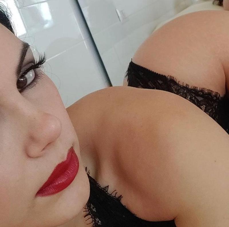 Escort available 24/7 for both Incall/Outcall services