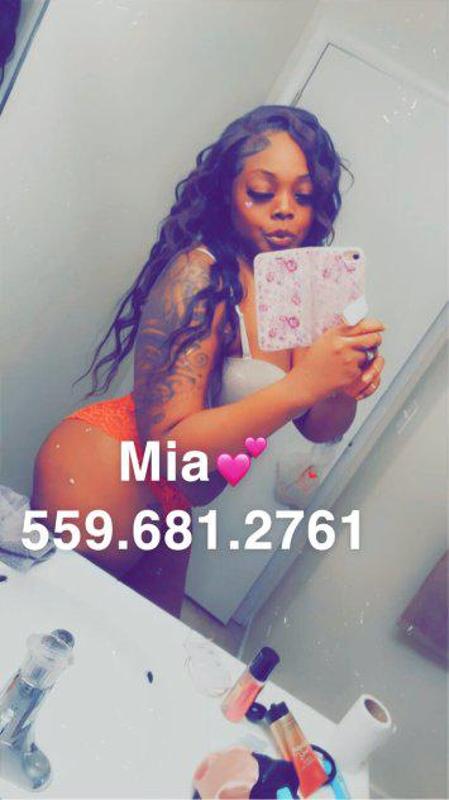 δWeeT↬👅🍭 MOiST💦💦💋🍑Exotic Beauty 🥰 With A Booty 👅💦