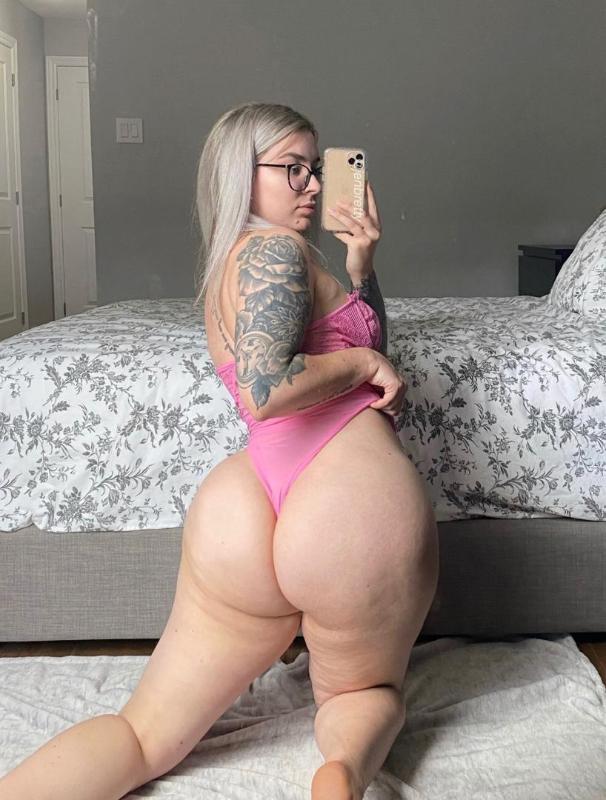 I'm available and ready for fun ✨