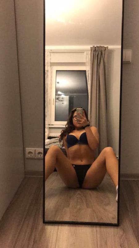 Available for hookup and body rubs