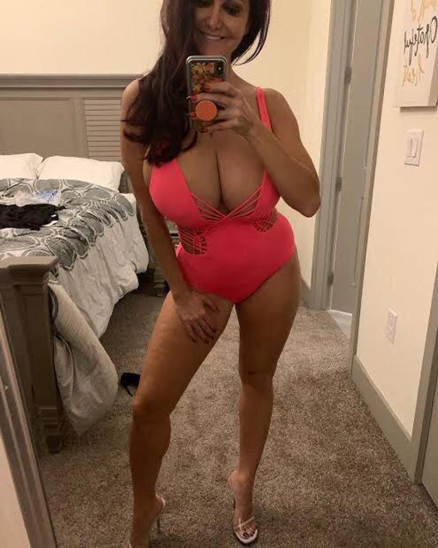 Female escort/ SnapChat… @ grace_a6758