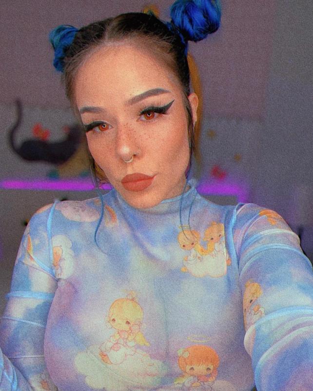 HORNY GIRL LOOKING FOR FUN💦💦💦👅🍆💦😋