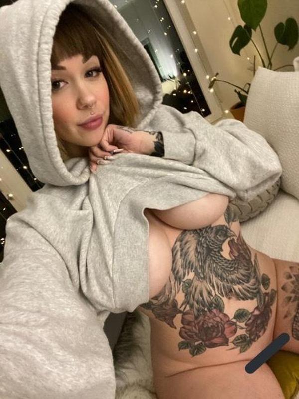 Escort Available for hookup